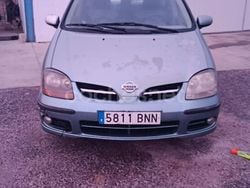 Verde Usado 2002 Nissan Almera Tino Comfort Monovolumen | 1200 €