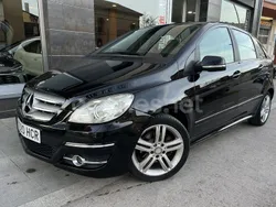 Negro Usado 2011 Mercedes B180 Monovolumen | 8990 € (Precio justo)
