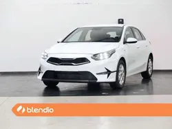 Blanco Usado 2023 Kia Ceed Utilitario | 18.290 € (Precio justo)