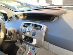 Beige Usado 2004 Renault Scénic II Dynamique Monovolumen | 1500 € (Buen precio)