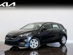 Negro Usado 2023 Kia Ceed Berlina | 22.900 € (Un poco caro)