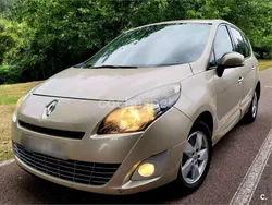 Beige Usado 2010 Renault Grand Scénic III Dynamique Monovolumen | 4990 € (Precio justo)