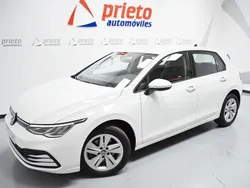 Blanco Usado 2022 VW Golf VIII Life Berlina | 19.900 € (Precio justo)