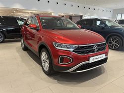 Rojo Nuevo 2025 VW T-Roc SUV | 30.650 € (Precio justo)