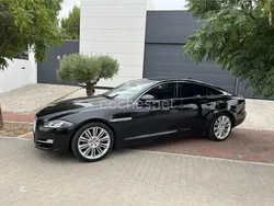 Verde Usado 2016 Jaguar XJ Premium Luxury Berlina | 22.900 €