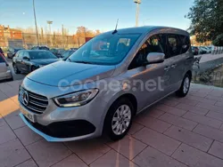 Gris / plata Usado 2023 Mercedes T180 Monovolumen | 23.900 € (Super precio)