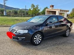 Negro Usado 2008 VW Passat Advance Familiar | 4000 € (Precio justo)