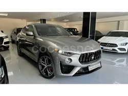 Gris / plata Usado 2022 Maserati Levante GT SUV | 67.900 € (Precio justo)