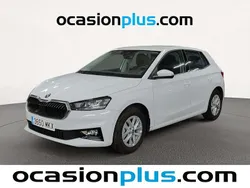 Blanco Usado 2023 Skoda Fabia Ambition Utilitario | 14.455 € (Precio justo)