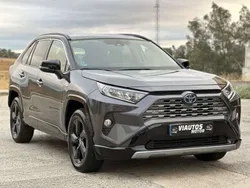 Gris Usado 2020 Toyota RAV4 Hybrid Advance SUV | 31.499 € (Un poco caro)