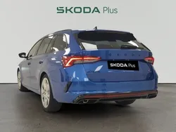Azul Usado 2024 Skoda Octavia RS Familiar | 38.990 € (Precio justo)