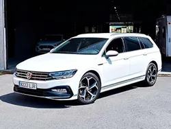 Blanco Usado 2020 VW Passat R-line Familiar | 25.900 € (Caro)