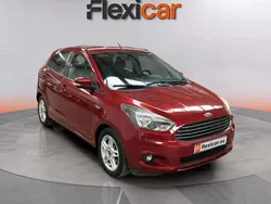 Rojo Usado 2017 Ford Ka Plus Ultimate Utilitario | 7270 € (Buen precio)