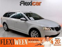 Blanco Usado 2017 Skoda Octavia Ambition Familiar | 13.990 € (Precio justo)