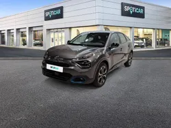 Gris Usado 2023 Citroën e-C4 Feel Berlina | 24.790 € (Un poco caro)