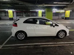 Blanco Usado 2015 Kia Rio Berlina | 6800 € (Buen precio)