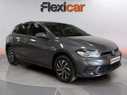 Gris Usado 2024 VW Polo Life Berlina | 17.990 € (Precio justo)