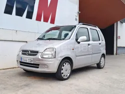 Gris / plata Usado 2003 Opel Agila Berlina | 2500 €