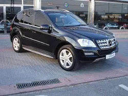 Negro Usado 2010 Mercedes ML350 SUV | 27.500 €