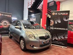 Gris / plata Usado 2008 Toyota Yaris Berlina | 6899 € (Precio justo)