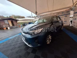 Gris / plata Usado 2023 Kia Stonic SUV | 16.900 € (Precio justo)