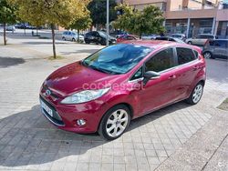 Granate Usado 2009 Ford Fiesta Titanium Berlina | 5800 €