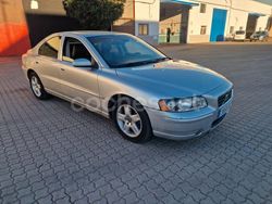Gris / plata Usado 2006 Volvo S60 Momentum Berlina | 3499 € (Buen precio)