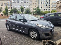 Gris / plata Usado 2010 Peugeot 207 Berlina | 4900 € (Precio justo)