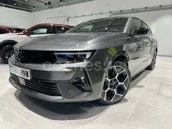 Gris / plata Nuevo 2024 Opel Astra Familiar | 27.900 € (Un poco caro)