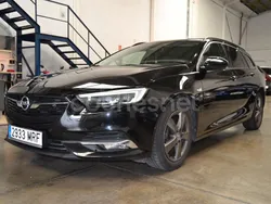 Negro Usado 2018 Opel Insignia Selective Familiar | 9990 € (Precio justo)