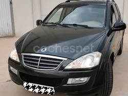Negro Usado 2009 Ssangyong Kyron SUV | 6500 € (Un poco caro)