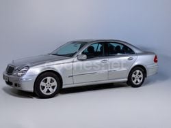 Gris / plata Usado 2006 Mercedes E280 Avantgarde Berlina | 11.800 € (Un poco caro)