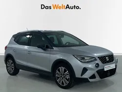 Gris plata Usado 2024 Seat Arona Xperience SUV | 19.990 € (Precio justo)