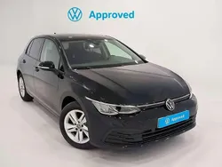 Negro Usado 2024 VW Golf VIII Life Berlina | 30.750 € (Un poco caro)