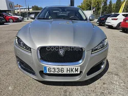 Gris / plata Usado 2012 Jaguar XF Premium Luxury Berlina | 9500 € (Buen precio)