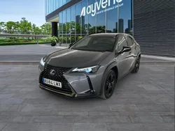 Gris oscuro Usado 2021 Lexus UX 250h SUV | 26.100 € (Precio justo)