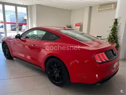 Rojo Usado 2019 Ford Mustang Fastback Coupe | 33.500 € (Precio justo)