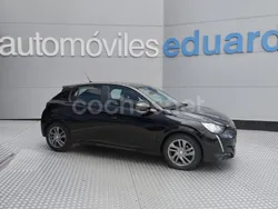 Negro Usado 2022 Peugeot 208 Active Utilitario | 13.800 € (Precio justo)