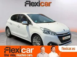 Blanco Usado 2017 Peugeot 208 Allure Utilitario | 10.390 € (Precio justo)