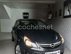 Gris / plata Usado 2014 Opel Corsa Selective Berlina | 5790 € (Un poco caro)
