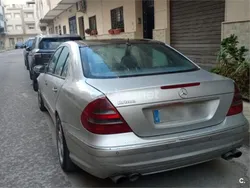 Gris / plata Usado 2002 Mercedes E270 Elegance Berlina | 3500 € (Super precio)