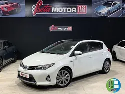 Blanco Usado 2013 Toyota Auris Hybrid Active Berlina | 11.490 € (Precio justo)