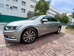 Gris / plata Usado 2016 VW Passat Advance Berlina | 15.599 € (Buen precio)