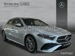 Gris / plata Usado 2024 Mercedes A200 Berlina | 36.890 € (Un poco caro)