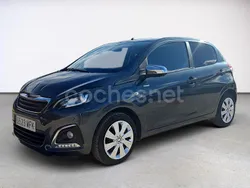 Gris / plata Usado 2021 Peugeot 108 Active Utilitario | 10.809 € (Precio justo)