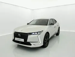 Blanco nacarado Usado 2022 DS Automobiles DS4 Performance Line Plus | 24.170 € (Super precio)