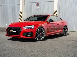 Rojo Usado 2022 Audi A5 Ambiente Coupe | 42.990 € (Precio justo)