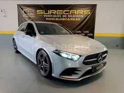 Gris / plata Usado 2022 Mercedes A180 Berlina | 28.990 € (Precio justo)