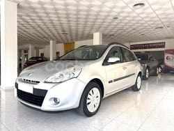 Gris / plata Usado 2009 Renault Clio GrandTour Expression Familiar | 4990 € (Precio justo)