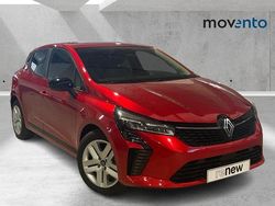 Rojo Nuevo 2025 Renault Clio V Evolution Berlina | 17.350 €
